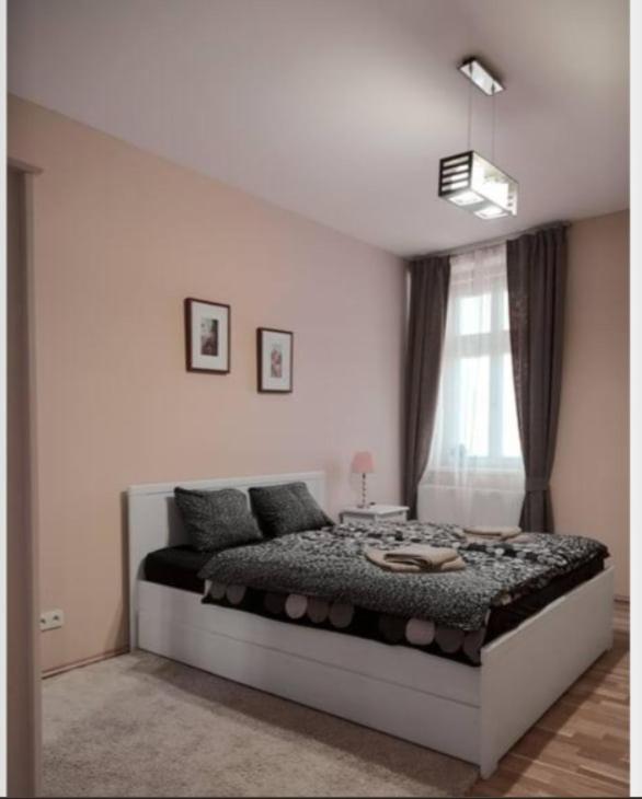 Apartment Vltavska A Prag Exterior foto